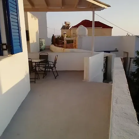 Andros Breeze بيت للعطل *